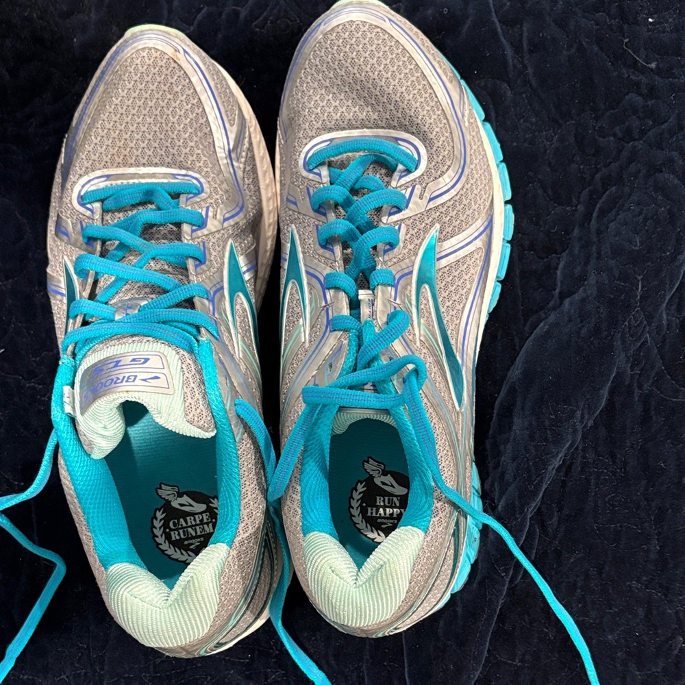 Brooks Women's Athletic Shoes - Beige and Teal